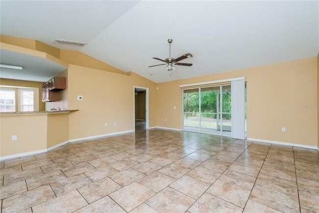 1641 Larkin Rd in Spring Hill, FL - Building Photo - Building Photo