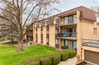 Mill Orchard in Naperville, IL - Foto de edificio - Primary Photo