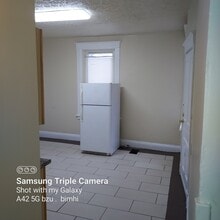 107 Valencia St, Unit 107 Valencia Apt 1 in Cincinnati, OH - Foto de edificio - Building Photo
