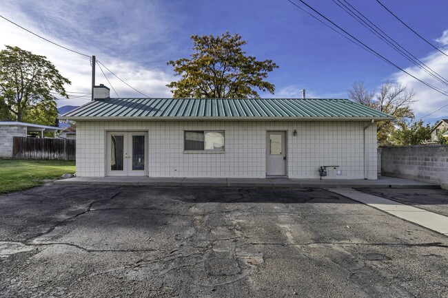 property at 450 N 500 E