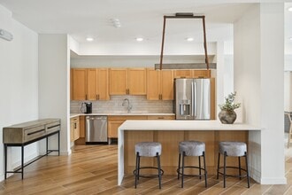 Meridian at Wylie - 55+ Affordable Apartments in Wylie, TX - Foto de edificio - Building Photo