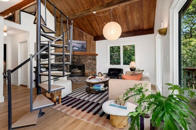 property at 11889 White Oak Dr