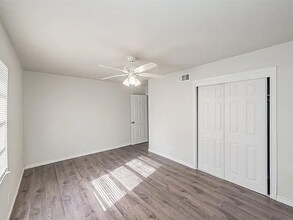 8322 Campanella Dr in Dallas, TX - Building Photo - Building Photo