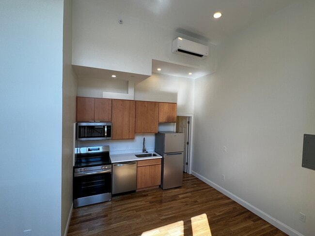 property at 6 Blossom St