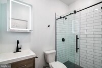 1153 N Front St photo'
