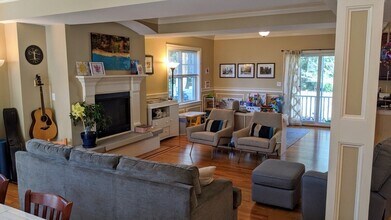 7 Ellen Terrace in Watertown, MA - Building Photo - Building Photo