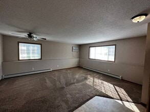 812 6th Ave NE in Buffalo, MN - Building Photo - Building Photo