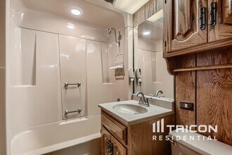 15028 Holiday Ct in Orland Park, IL - Building Photo - Building Photo