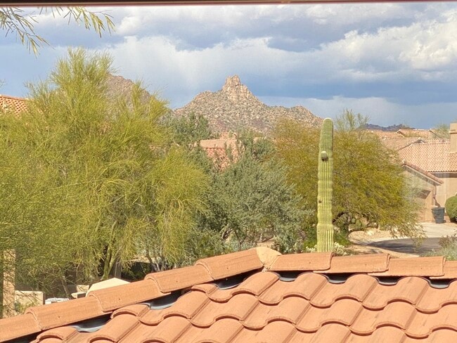 8880 E Paraiso Dr, Unit 221 in Scottsdale, AZ - Foto de edificio - Building Photo