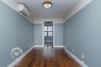 187 Kent Ave, Unit 611 in Brooklyn, NY - Building Photo - Building Photo