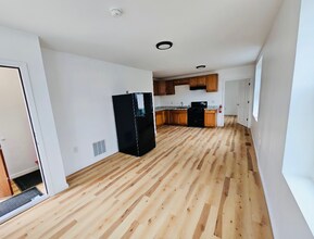 121 Eldredge St-Unit -1R in Binghamton, NY - Building Photo - Building Photo