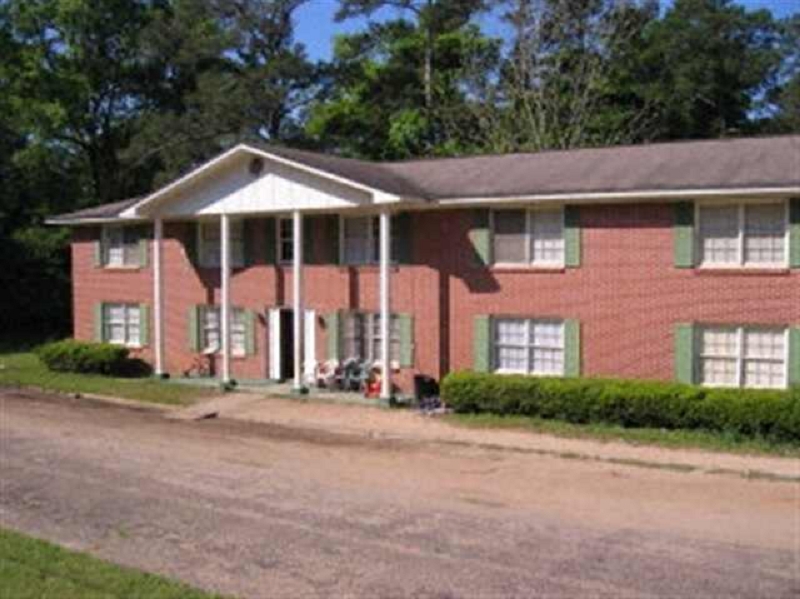 Heaton Apartments in Ozark, AL - Building Photo