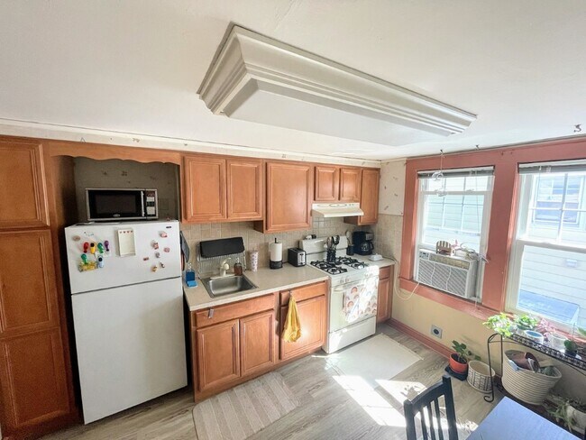118 Ridge Ave in Bloomfield, NJ - Building Photo - Building Photo