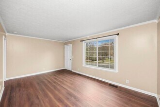 703 Lucien Dr in Goodlettsville, TN - Foto de edificio - Building Photo