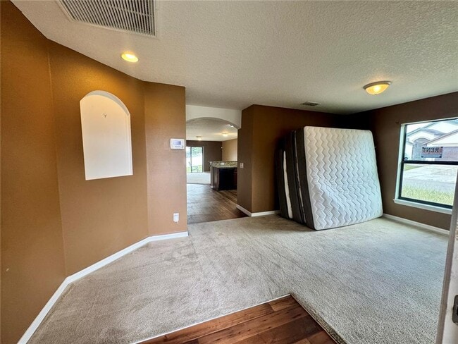 1090 Woodlark Dr in Haines City, FL - Building Photo - Building Photo