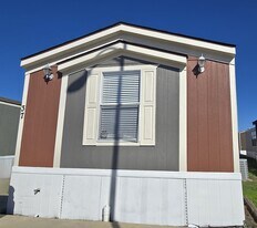 1120 N Vista Dr in Houston, TX - Building Photo