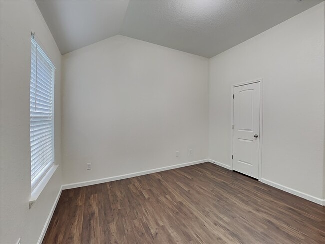 property at 232 Country Crossing Cir