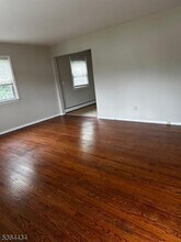 20 Spring Ave in Oakland, NJ - Building Photo - Building Photo