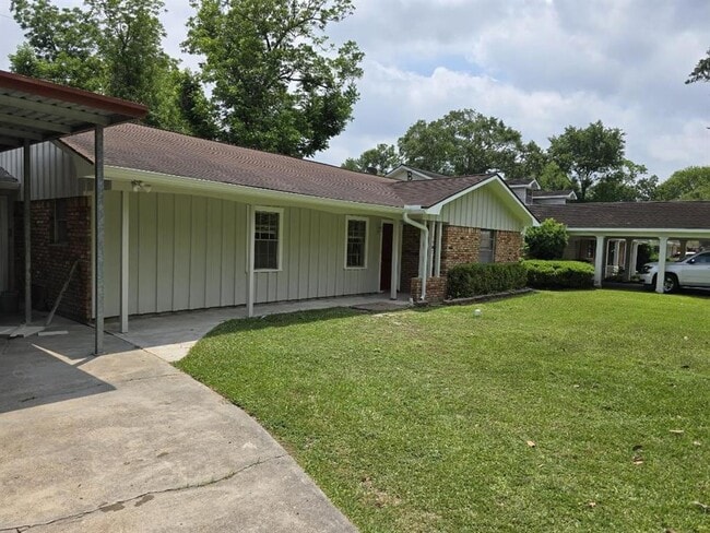 property at 3706 Galway Ln