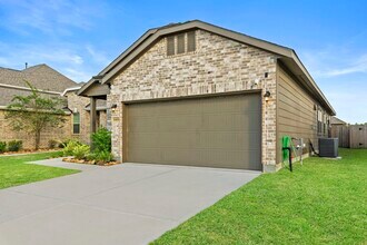 10419 Astor Pt Trl in Tomball, TX - Building Photo - Building Photo