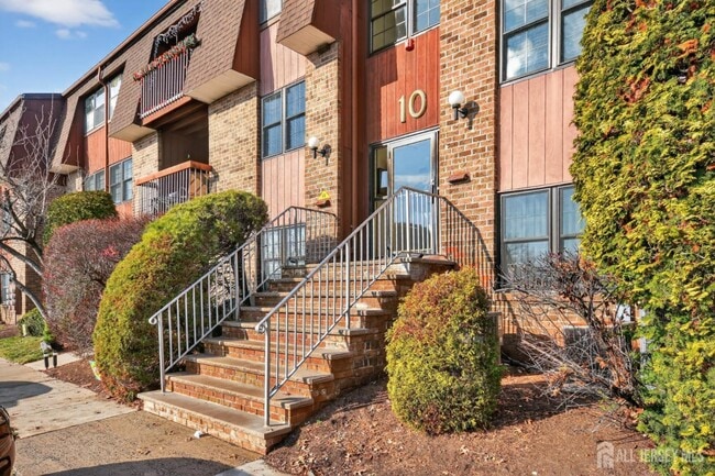 property at 111 Keystone Ct