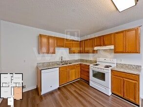 4584 Rock Creek Cir in Trussville, AL - Building Photo - Building Photo