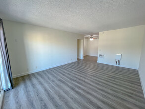 1707 Pacific Coast Hwy in Hermosa Beach, CA - Building Photo - Building Photo