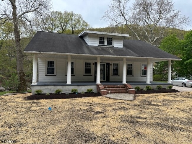 515 Hamburg Turnpike