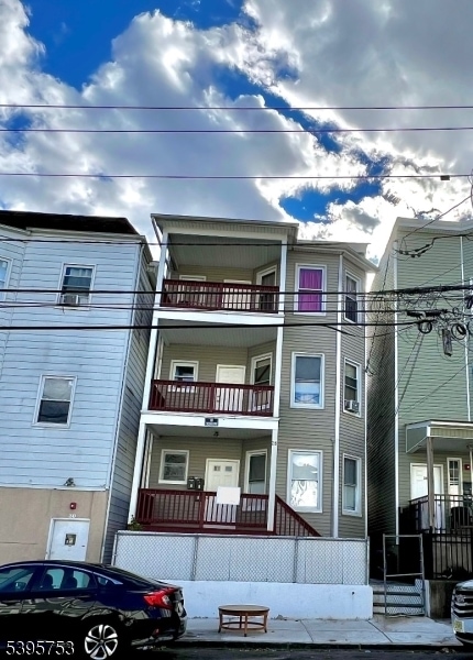 property at 28 17th Ave