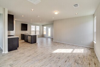 123 White Dunes Dr in Maxwell, TX - Building Photo - Building Photo
