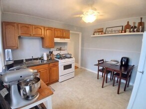 9 Pitman Ave, Unit 1 in Wakefield, MA - Foto de edificio - Building Photo