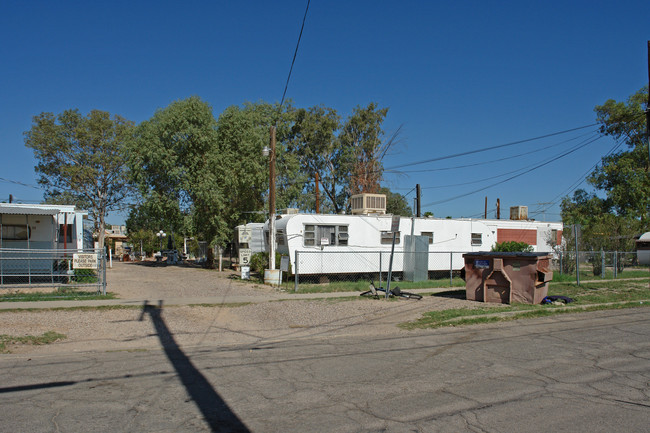 Placita Del Arroyo in Tucson, AZ - Building Photo - Building Photo