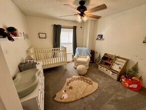 11217 Kinsley St in Eden Prairie, MN - Building Photo - Building Photo