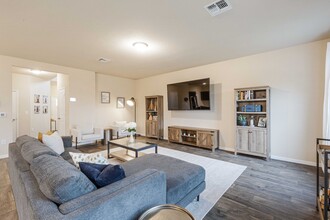 14000 Heidhorn Dr in Pflugerville, TX - Building Photo - Building Photo