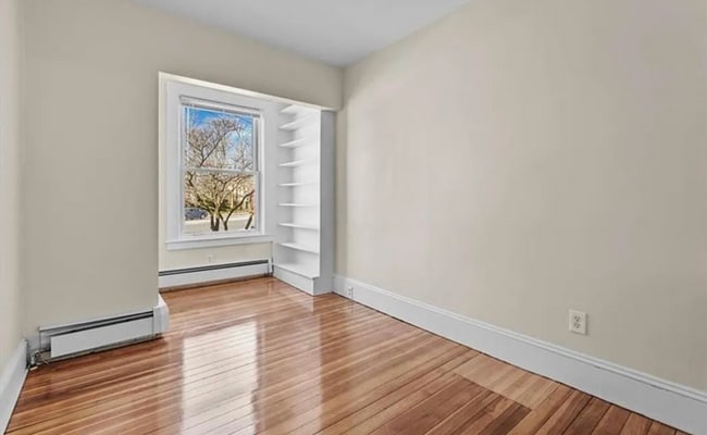294 Pleasant St, Unit 1 in Rumford, RI - Building Photo - Building Photo