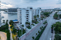 Indian Creek Club Condominiums in Miami Beach, FL - Building Photo - Building Photo