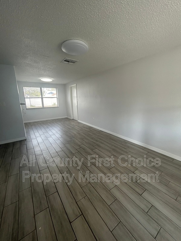 1216 Grantwood Ave in Clearwater, FL - Building Photo - Building Photo