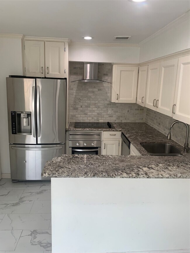 property at 909 Silber Rd