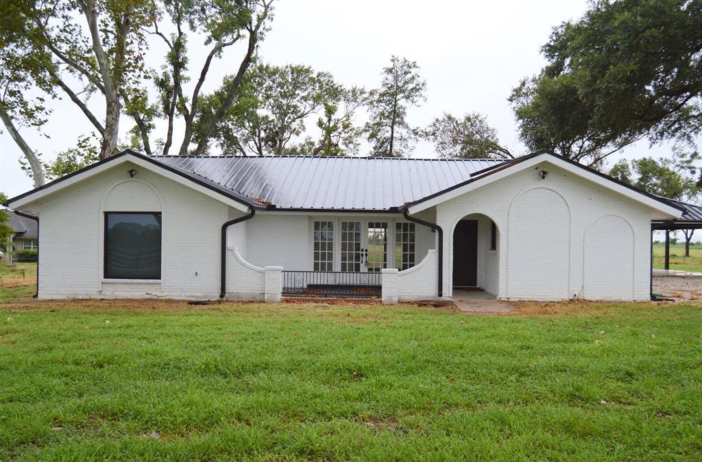 11811 Schmidt Rd in Waller, TX - Building Photo