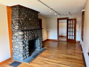 227 Danbury Rd in New Milford, CT - Building Photo - Building Photo
