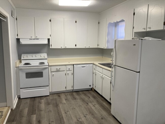 property at 606 Calhoun Ave