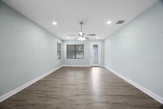 5047 23rd St N in St. Petersburg, FL - Building Photo - Building Photo