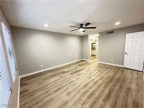 1575 W Warm Springs Rd in Henderson, NV - Building Photo - Building Photo