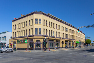 1450 Government St in Victoria, BC - Building Photo - Building Photo