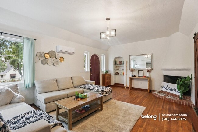 522 Westminster Ave in Alhambra, CA - Building Photo - Building Photo