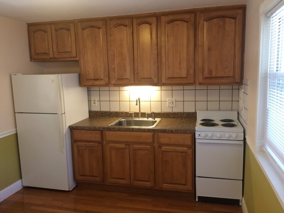 4 Colonial Dr, Unit 6 in Andover, MA - Foto de edificio