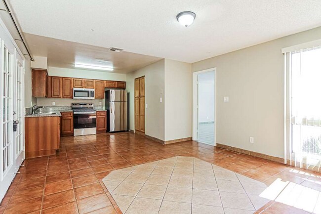 6045-6S42 S 42nd St in Phoenix, AZ - Foto de edificio - Building Photo