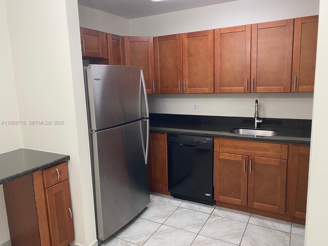 3253 NW 102nd Terrace in Coral Springs, FL - Building Photo - Building Photo