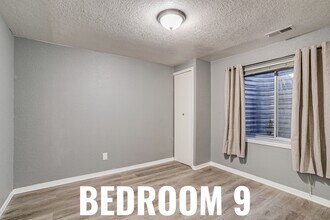 13031 Dexter St, Unit 9 in Thornton, CO - Foto de edificio - Building Photo