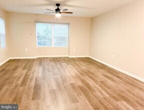 15301 Waters Edge Ct in Montclair, VA - Building Photo - Building Photo